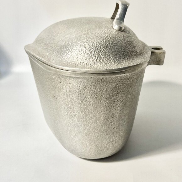 Vintage Silver Seal Heart Shaped Triangle Pot - Picture 4 of 10